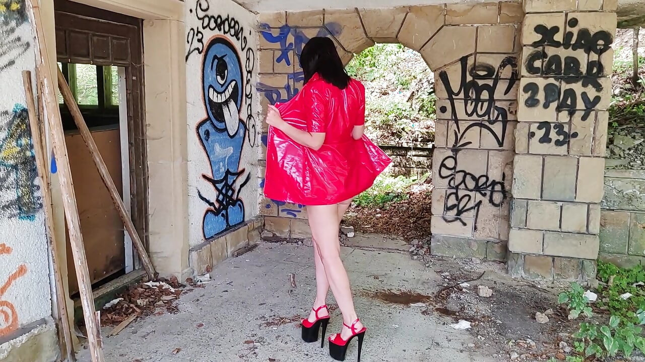 Slave Tih - Just a Walk