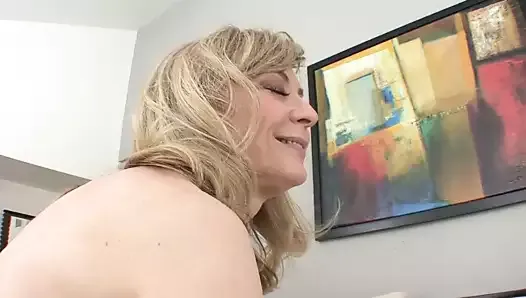 Blonde MILF with glasses is happy to eat brunette&#039;s muff