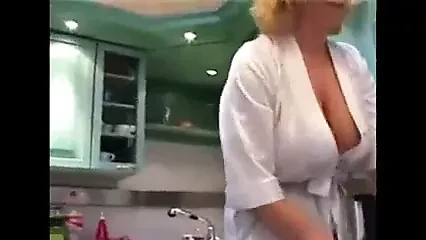 My aunt hot kitchen no nude
