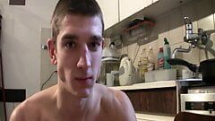 युवा पागल लड़कों को कठिन सेक्स करने में मज़ा आता है और इसे स्वयं करते हुए फिल्मांकन करते हैं