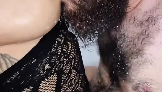 Er Hat Mich Gefickt, Mir Die Milch Aus Den Brüsten Genommen, Ist Mit Seiner Frau Gegangen Und Hat Mich Allein Gelassen