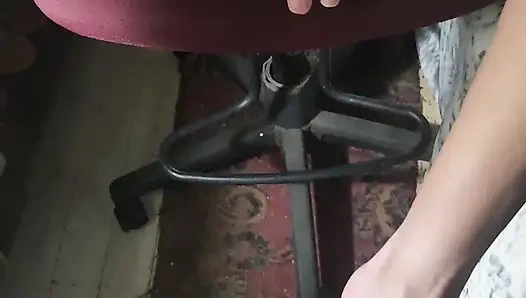 Хорошая девушка порет яйца при свете свечи, часть 2