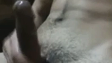 Bello turco vergon leche