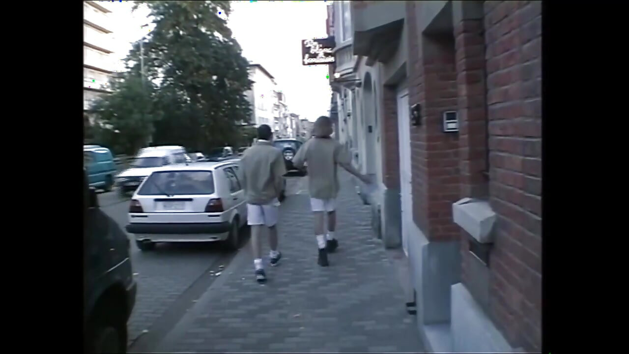 足を開けて到着しました