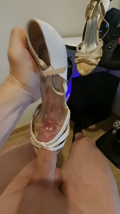 Ngewe sepatu dansa ibu tiriku 2
