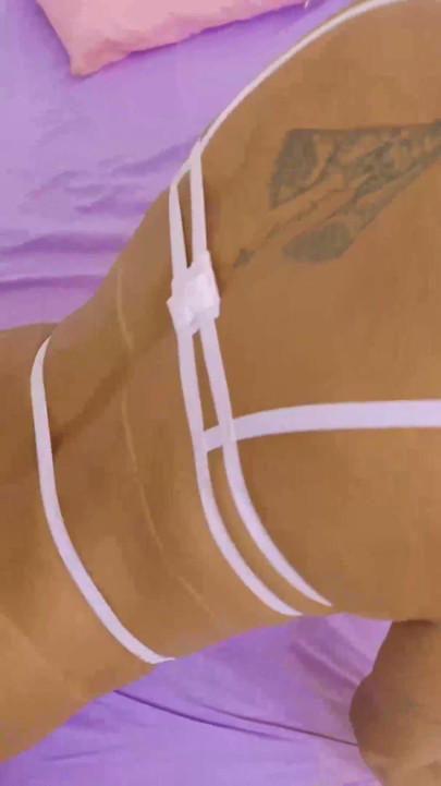 e morena latina veio para lhe dar bunda, ela queria que eu arrombada com força | Clipe 2