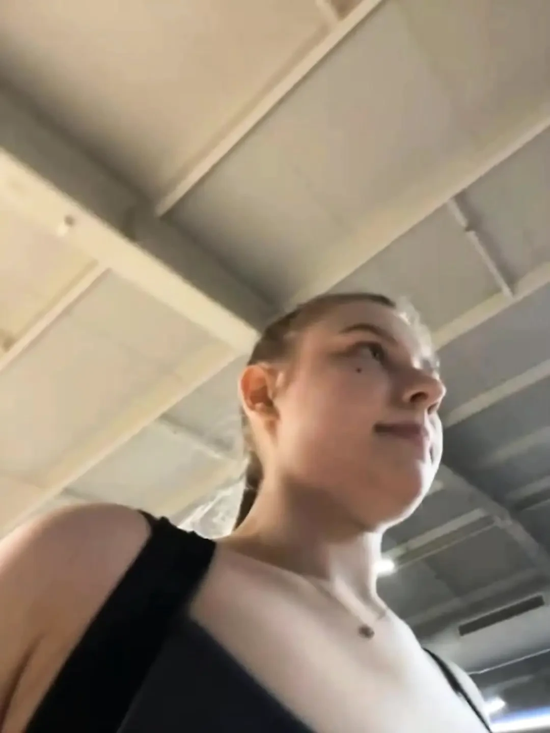 Intense sex with Jucierssy at the gym