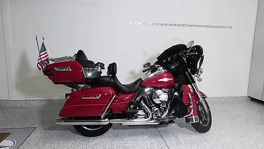 Mucize bir Harley'de sikiliyor