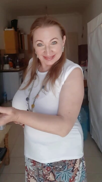 Hottest Huge Boobs Bouncing by Maria Old MILF