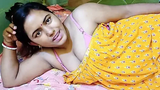 Video seks desa India, gadis india dengan besar dientot sama saudara tirinya di desa luar ruangan
