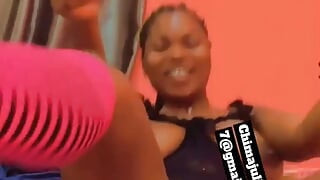 Εγώ Vibing στο Instagram μου ζωντανά