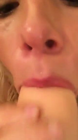 Der get big dick on mouth