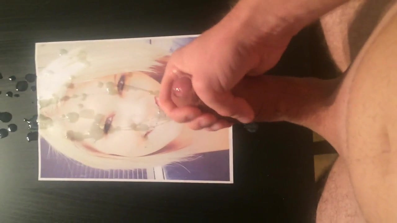 Jerking off an cummin to Bethany (Request)