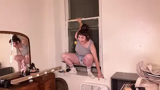 Home Improvement: a Melody Mynx Solo No Make up