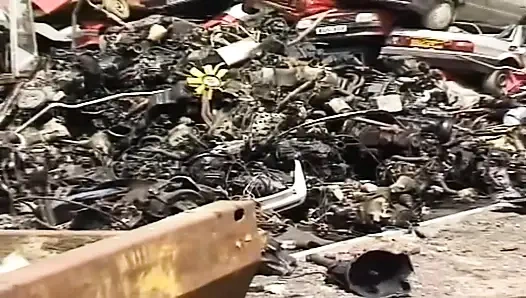 Big Omars britische abenteuer: Junkyard babes (2002)