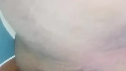 Komşunun karısını içine boşalıyor