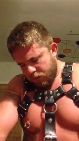 HOT SEXY BEAR FUCKER