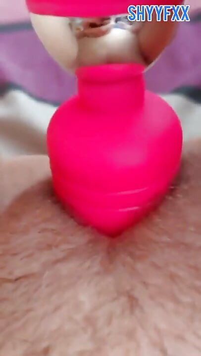 Masturbando minha buceta com tesão em um pov quente da tarde