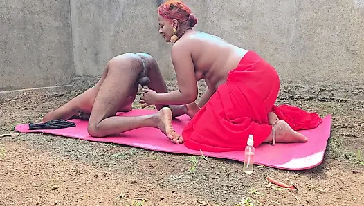 Hintli sari yarak temizliyor orta yaşlı seksi kadın 69 patronu büyük yarakla sert sikişiyor