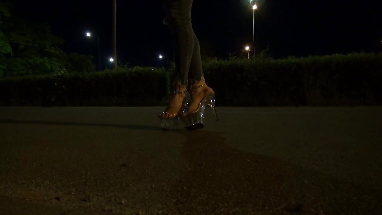 stripper high heels show