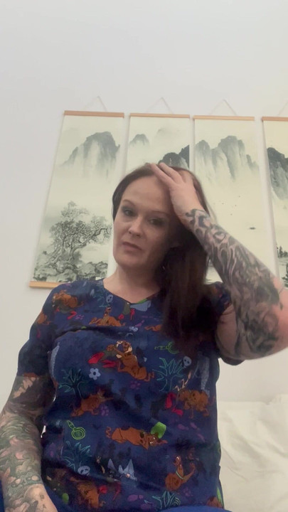 Nestašna medicinska sestra čeka