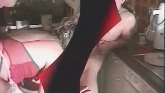 Göğüslerim boşalmak istiyor (1990)