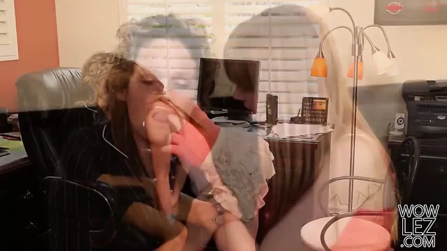 Maybe I can move into your room! - Prinzzess, Marie McCray