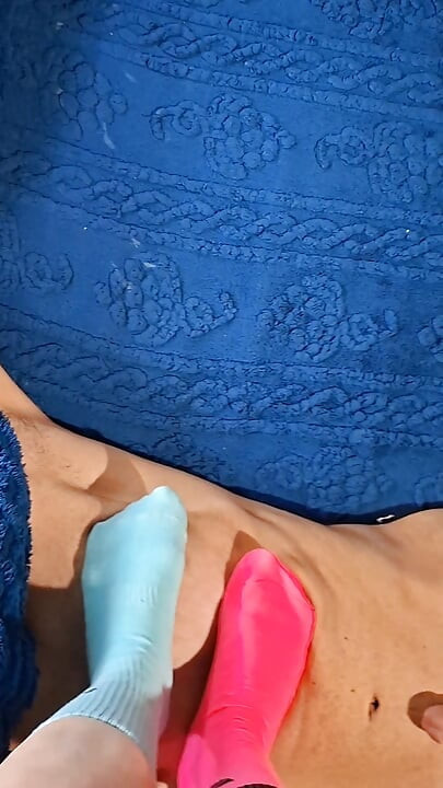 Nyonya femdom menyiksa fetish kaki dan handjob