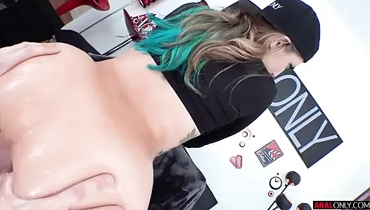 Electra's Anal Pounding