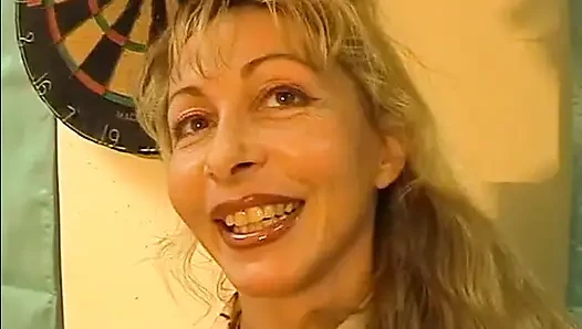 Isabelle'in striptiz röportajı