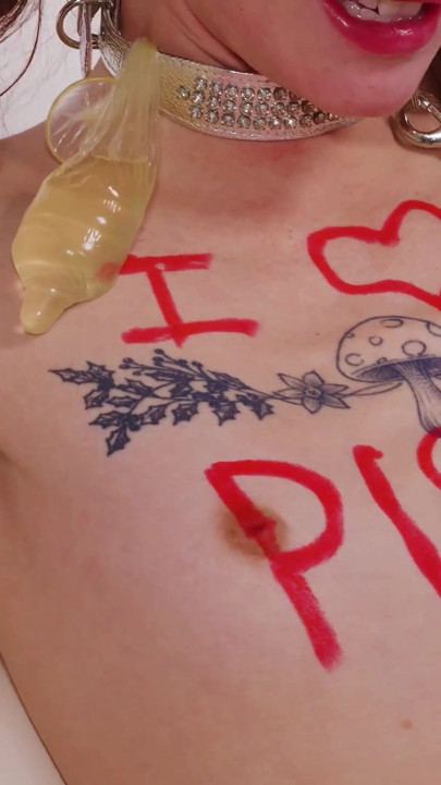 Shrooms - Q gags em Bryan Gozzling enquanto ele sua garganta!