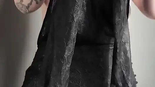 Senin önünde yeni elbisemi deniyorum - çıplak kız