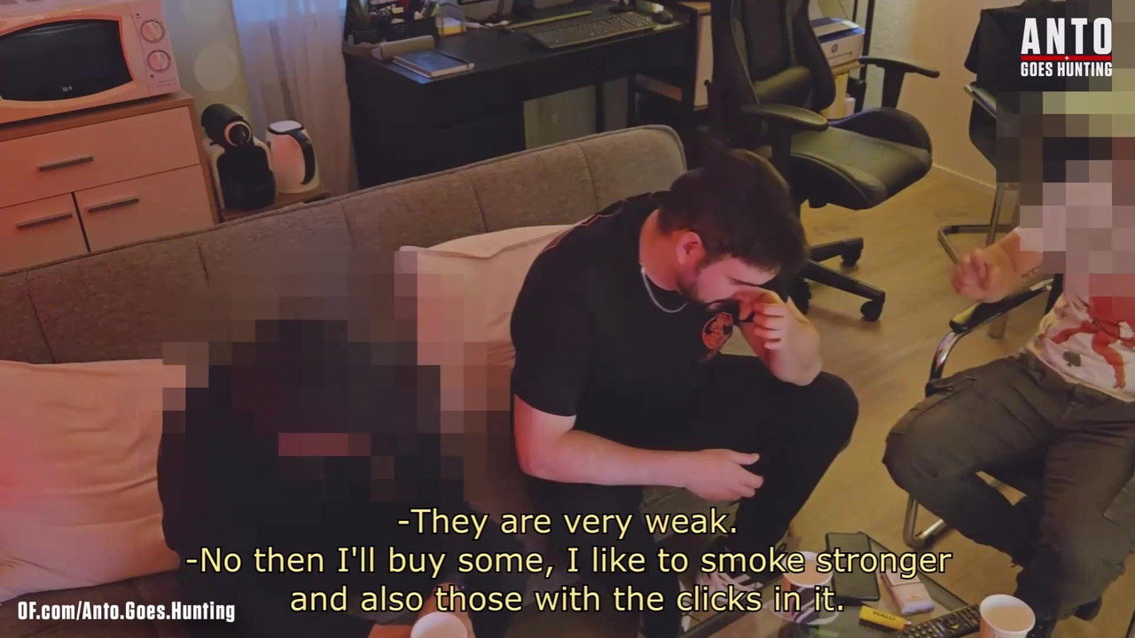 克里斯和史蒂文的首次3P当晚他们认识了对方