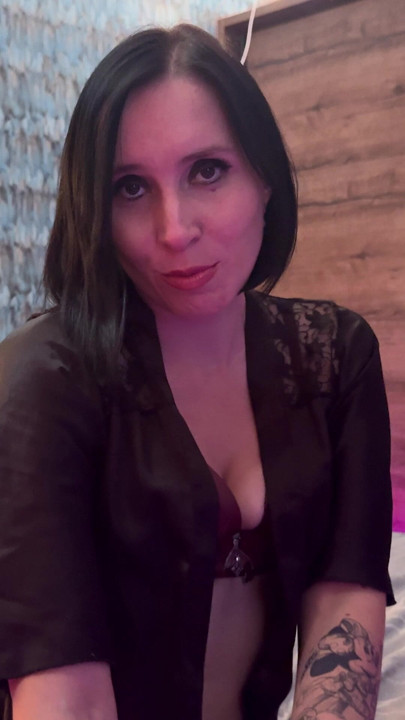 I seduced and sucked his so deep to tears! You know where to look for me