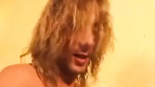 Cewek jerman dengan stoking putih dientot gaya doggy