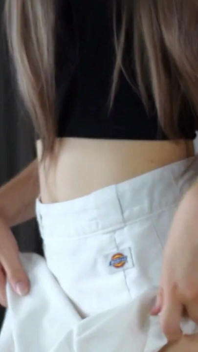 Güzel 18 yaşındaki Natacha ilk seksi oyuncu seçmeleri | Klip 1