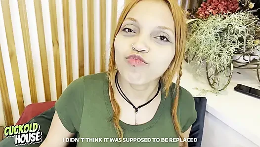 Cuckolded-bräutigam macht einen videoanruf, um zu sehen, wie seine braut sex mit einem mann mit einem dicken schwanz hat