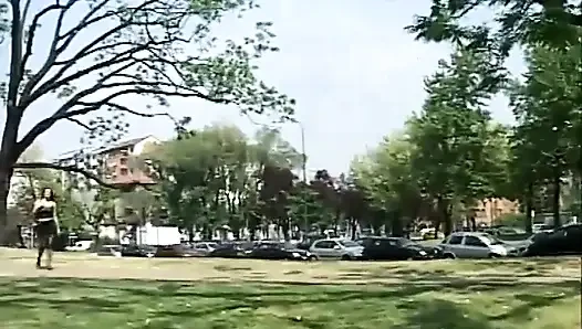 Seksi sarışın orta yaşlı seksi kadın amcık sikişiyor
