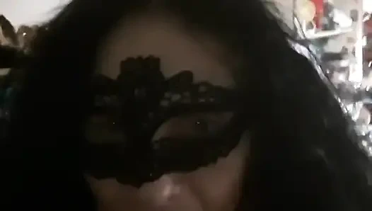 Видео, разбрызгивающееся у окна