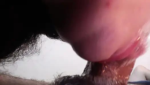 EXTREME POV OF THIS LITTLE MOUTH GOING DEEP INTO THE STALK OF THE CUCKOLD'S EXICTADO COCK