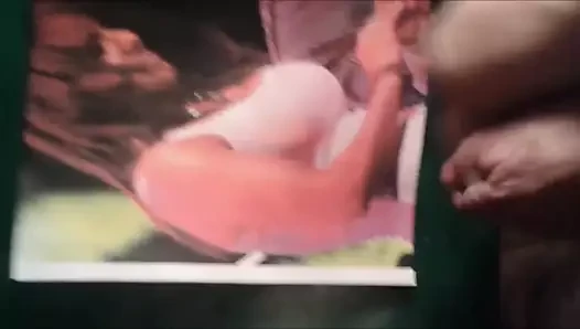 WWE Layla Cum