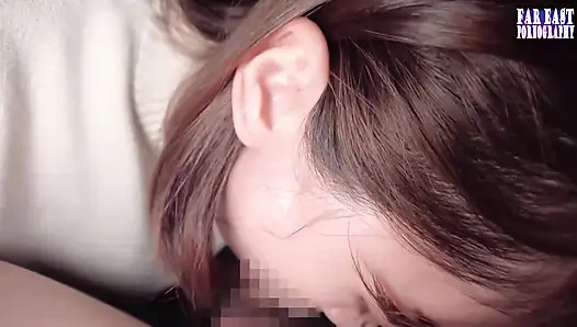 Элегантная глотка ночь с покорной женой, наслаждающейся глубоким теплом под открытым небом 1/3