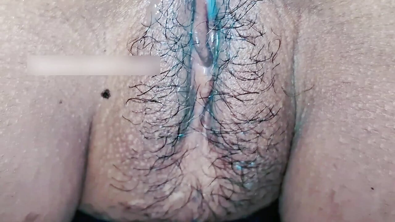 A Muslim stepsister wearing a hijab is penetrated by her employer in the bedroom, receiving hot semen inside her lightly haired