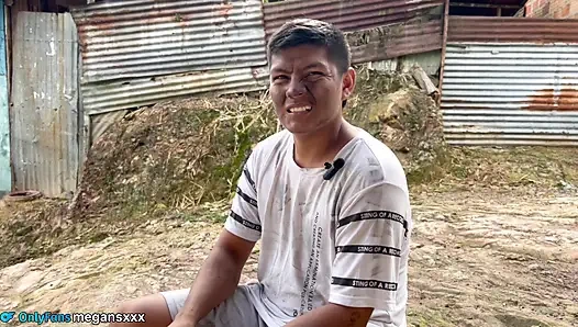 Çılgın bir adam evime girdi, bana çok yarak verdi, yüzüme geldi ve gitti.