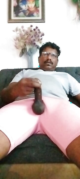 सोफा हलवत