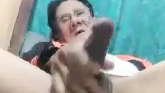 Karımın kıçlı amına otuzbir çekiyorum