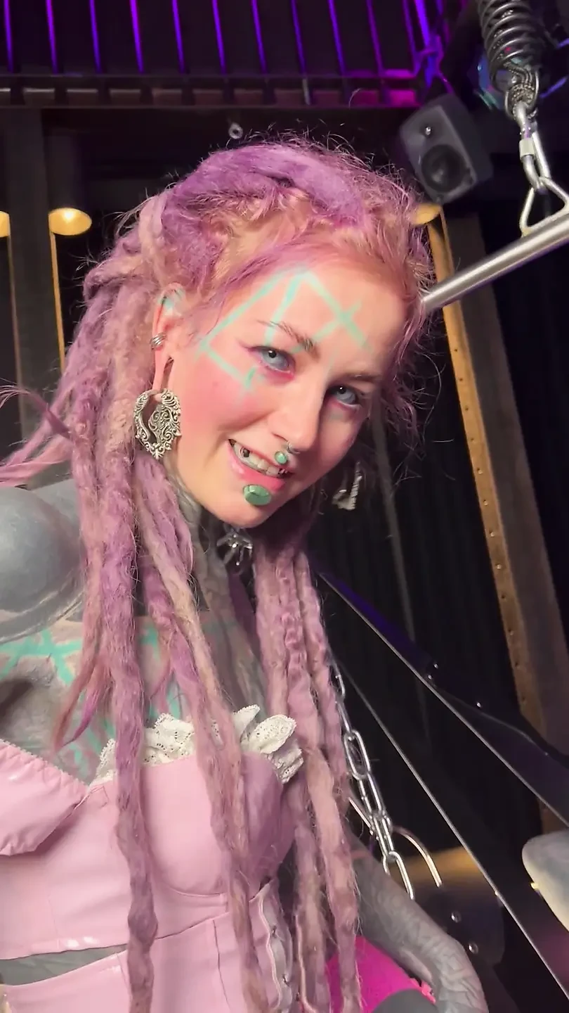 Gothic Ink Queen Destroys ANAL Hole with Massive Strap-On
