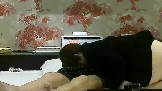 Cheating couple, wife who loves blowjobs, amateur sex video, blowjob cumshot