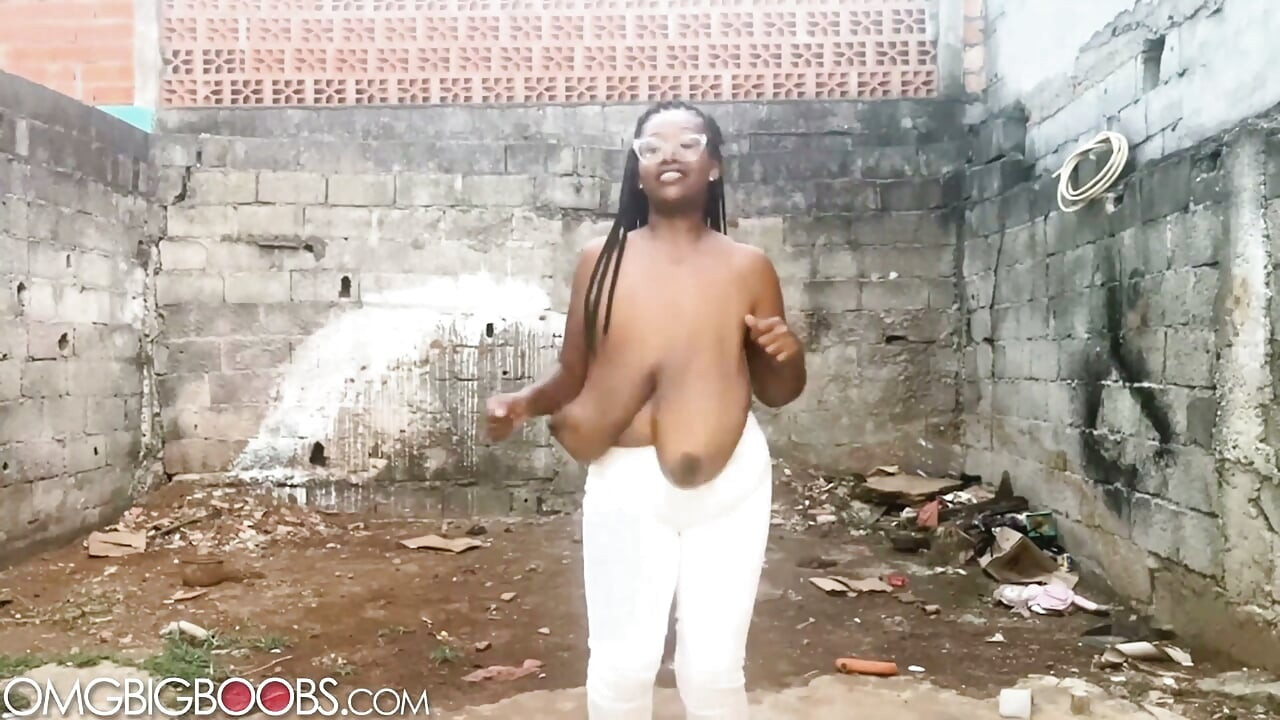 Saggiest tits bouncing