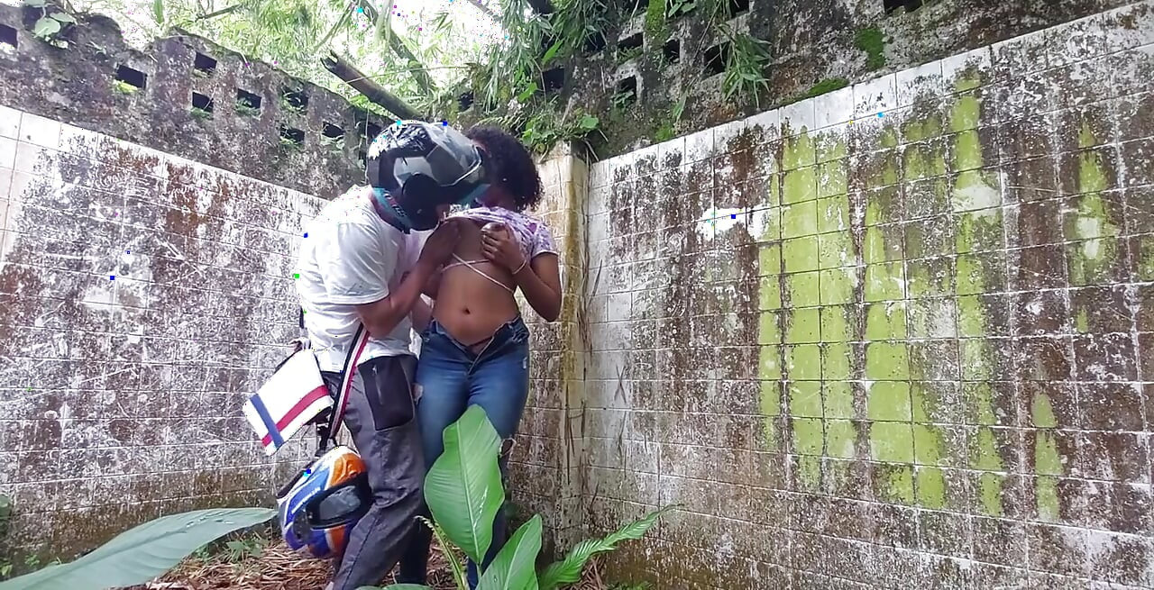Colombian Has Sex Without a Condom in an Abandoned House